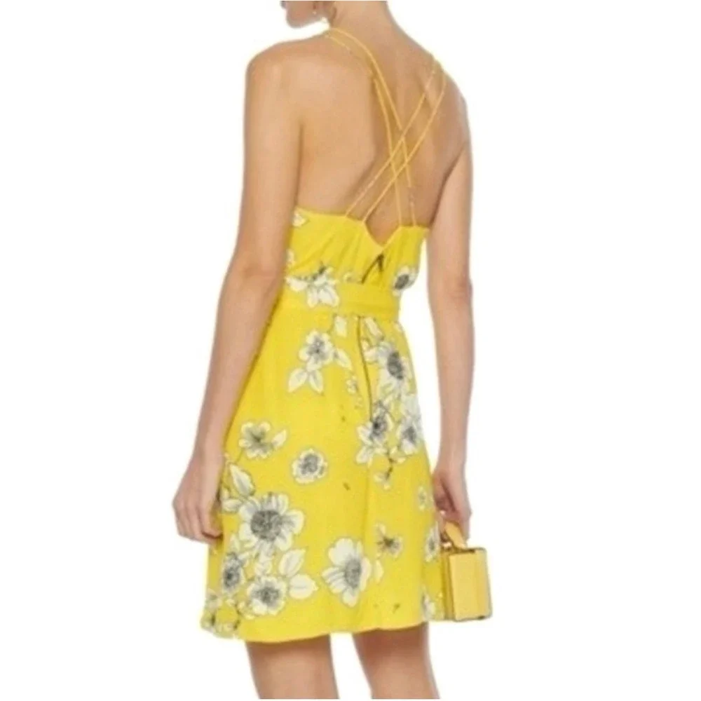 Alice + Olivia Yellow Floral Wrap Mini Dress Strappy V-Neck Size 8 Cocktail - Picture 2 of 8